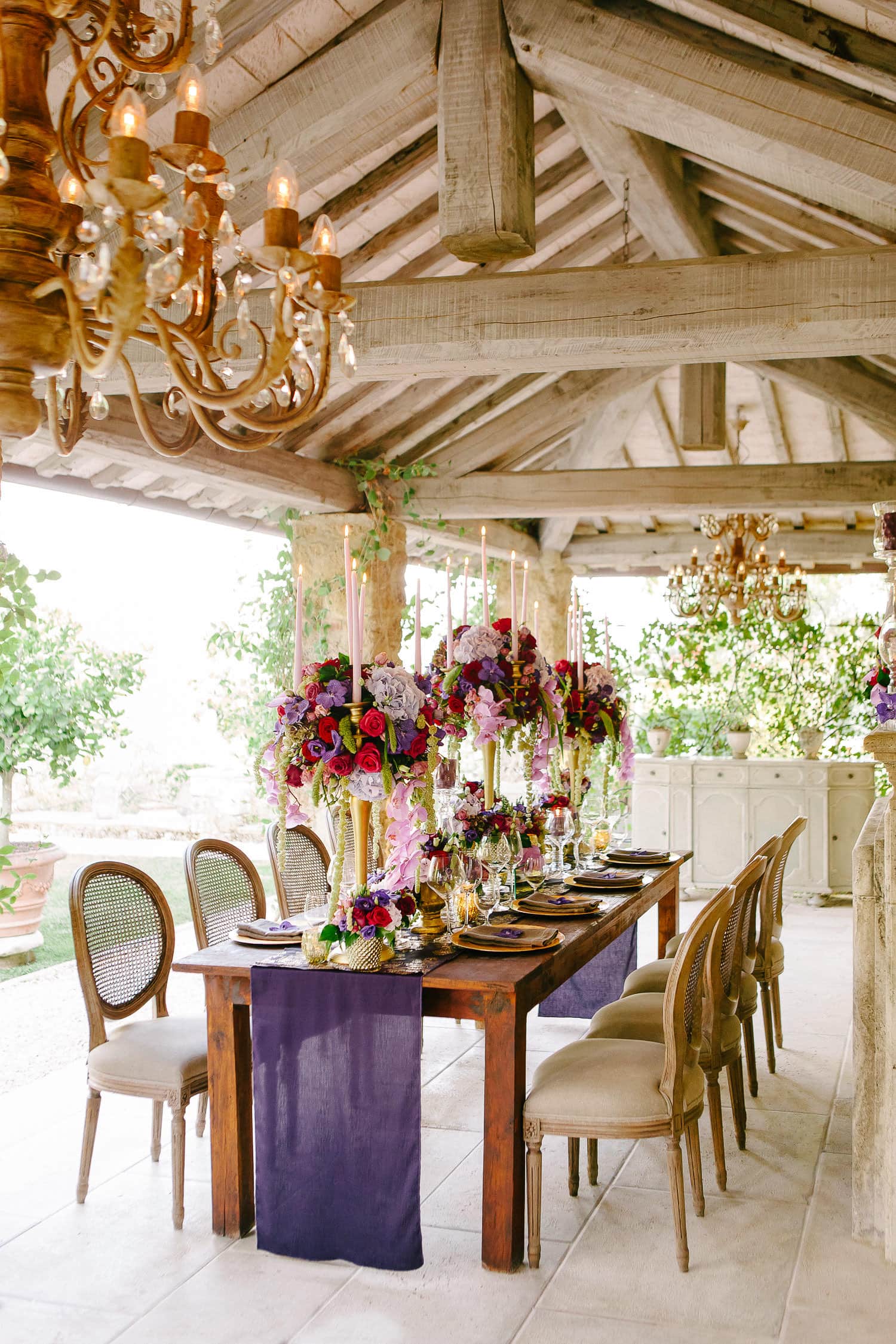 a luxury table setting at borgo Santo pietro